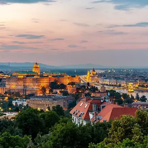  Apartament Apartment On Gellert Hill Budapest Downtown With Free Garage & Castle View
